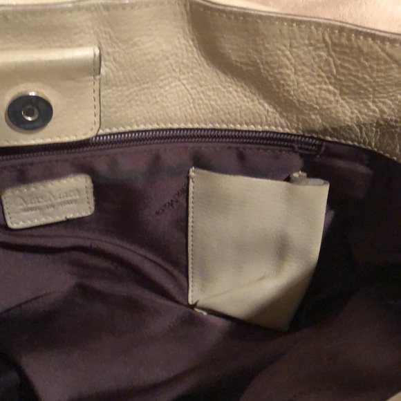 MaxMara large beige soft leather Tote bag - Picture 7 of 16